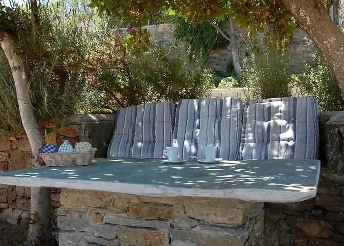 Vakantiehuis Exquisite Estate, Serene Environment Lefkes (Paros)