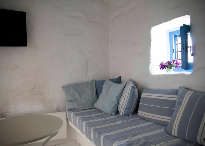 Exquisite Estate, Serene Environment *